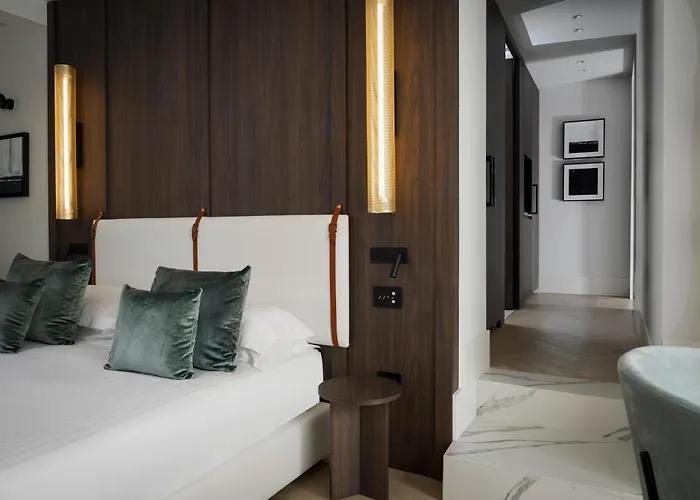 מלון Casa Riva 4*